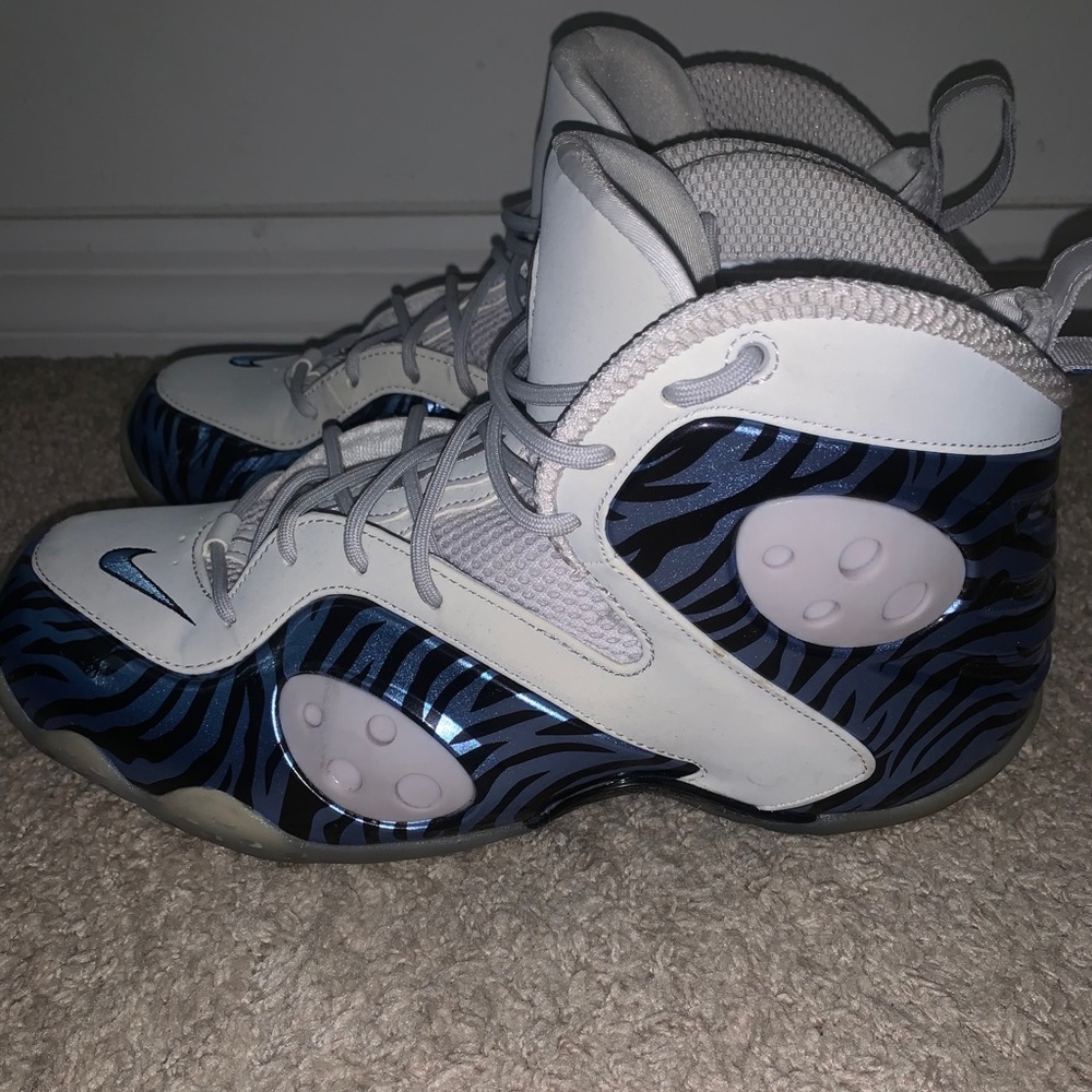 Men’s Penny Hardaway Nike sneakers